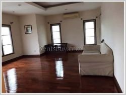 ID: 2515 - Nice house in town near Thai Consulate by good access