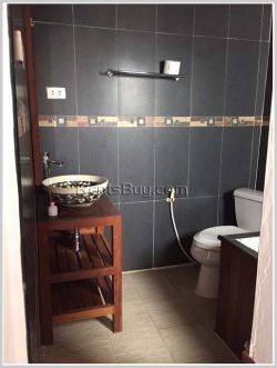 ID: 3752 - Beautiful house with large garden in prime location near Mekong River for rent