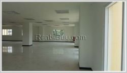 ID: 3142 - Commercial space near Patouxay