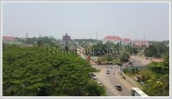 ID: 3142 - Commercial space near Patouxay