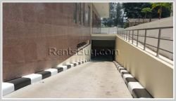 ID: 3142 - Commercial space near Patouxay