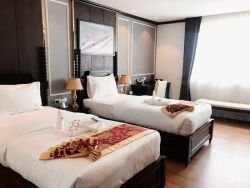 ID: 4386 - 4 stared hotel for sale in city of Vientiane