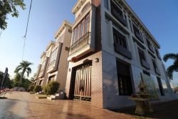 ID: 4398 - The townhouse for sale or rent Ban Saphanthong at the front of VIS