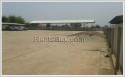 ID: 3311 - Big showroom car near main road and near fresh mart for rent