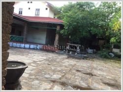 ID: 4027 - The nice restaurant next to main avenue and neighborhood of Patuxay for rent