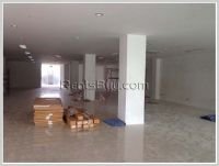 ID: 2712 Commercial space for rent in business area