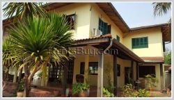 ID: 363 - Lao style house with swimming pool