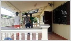 ID: 558 - Villa near market