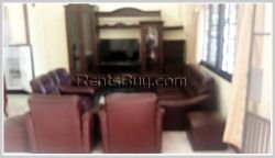 ID: 558 - Villa near market