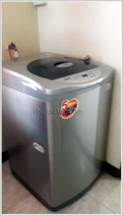 ID: 558 - Villa near market