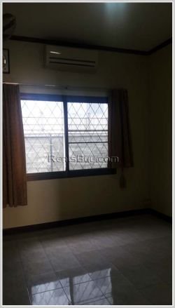 ID: 558 - Villa near market