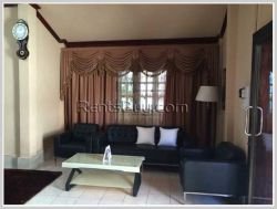 ID: 3082 - The beautiful house near Patuxai for rent in Chanthabouly district