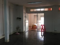 ID: 3947 - Nice villa for rent near Patuxay by pave road in Chanthabouly district