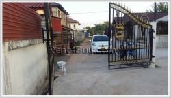 ID: 3984 - Nice house with large parking space for rent near Phontong Chommany market