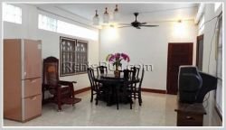 ID: 3186 - Classic style house with large shady garden for rent near Japanese Embassy