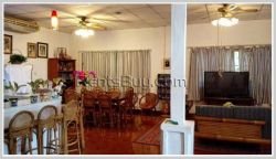 ID: 3186 - Classic style house with large shady garden for rent near Japanese Embassy