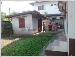 ID 2131- Nice house for rent at Ban phonthan