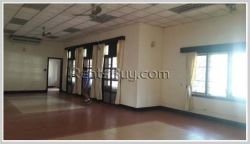 ID: 3347 - Spacious house by pave road and near Patuxay for rent