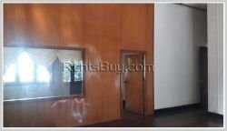 ID: 3347 - Spacious house by pave road and near Patuxay for rent