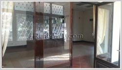 ID: 3347 - Spacious house by pave road and near Patuxay for rent