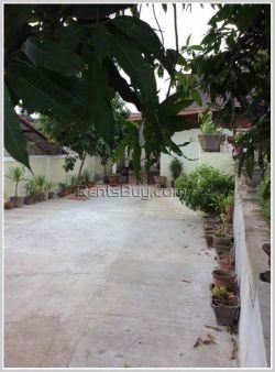 ID: 3419 - Modern Lao house near Japanese Embassy