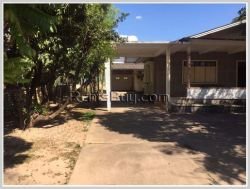 ID: 1482 - Colonial style house near pave road suitable for office
