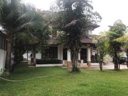 ID: 1667 - Modern house with large garden near Sengdara Area