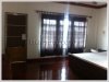 ID: 2466 - Luxury house house with large garden near Thai consulate