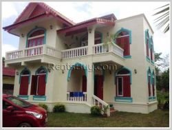 ID: 3799 - The colorful house near National University of Laos for rent