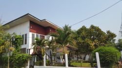 ID: 4090 - Modern house with nice garden and near National University of Laos for rent