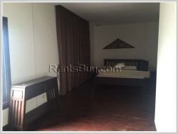 ID: 2440 - Nice house in town by pave road near Mercure hotel