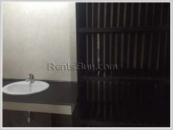 ID: 2440 - Nice house in town by pave road near Mercure hotel