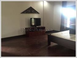 ID: 2440 - Nice house in town by pave road near Mercure hotel