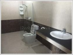 ID: 2440 - Nice house in town by pave road near Mercure hotel