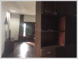 ID: 2440 - Nice house in town by pave road near Mercure hotel