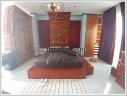 ID: 303 - House with fully furnished by pave road for rent in Sikhottabong district