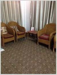 ID: 1398 - Old style house in the city for rent