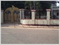ID: 1962 - Big house with large garden near main road for rent