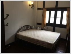 ID: 3967 - Nice house near Mercure Hotel for rent in Sikottabong District