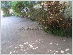 ID: 3464 - Lao style house for rent next to Mekong Riverfront.