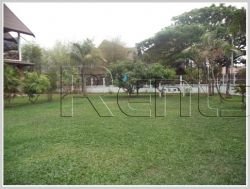 ID: 3118 - Lao style house with large yard for rent in Diplomatic area