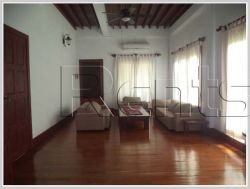 ID: 3118 - Lao style house with large yard for rent in Diplomatic area