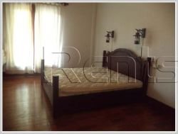 ID: 3118 - Lao style house with large yard for rent in Diplomatic area