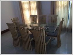 ID: 3121 - Spacious house with large shady garden for rent.