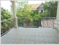 ID: 3163 - The classic house with large garden and fully furnished in town by good access for rent