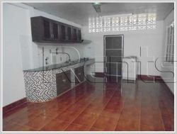 ID: 3163 - The classic house with large garden and fully furnished in town by good access for rent