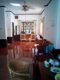 ID: 1587 - House around Setthathirat Hospital