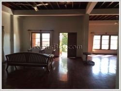 ID: 3425 - Lao style house for rent near faculty of law and political area.