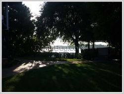 ID: 753 - Lao style house near Mekong