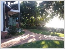 ID: 753 - Lao style house near Mekong